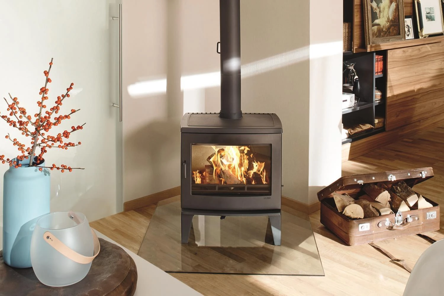 Kaminofen LEDA ALLEGRA small Kaminofen LEDA ALLEGRA Small -Heizungsanlagen Geschaft kaminofen leda allegra milieujpg 4 9837