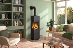 Kaminofen LEDA CORNA ES Tec -Heizungsanlagen Geschaft kaminofen leda corna es links hoch schwarz milieu 6 36038